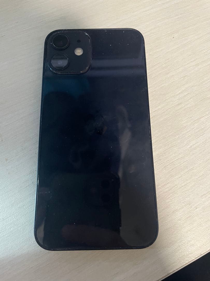 iPhone バッテリー最大容量87% 画面ひび割れ　SIMフリー