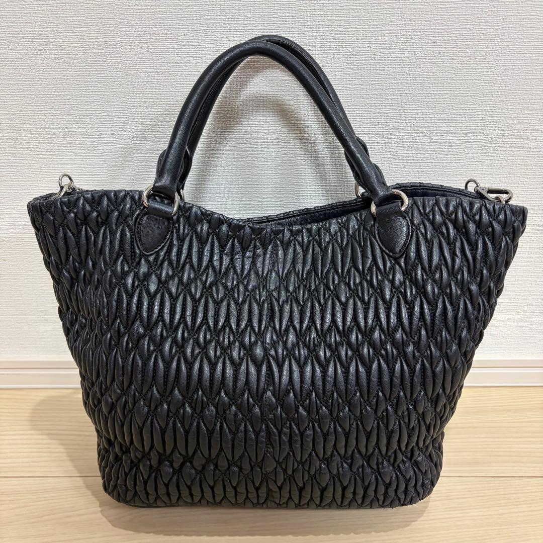 miumiu マテラッセ ナッパレザー クリスタル ブラック 付属品あり