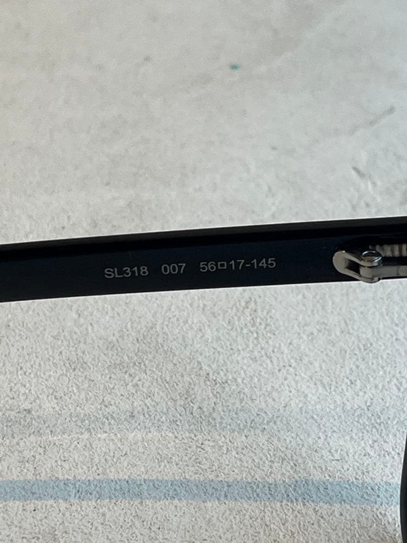 【極美品】SAINT LAURENT PARIS メガネフレーム　ブラック