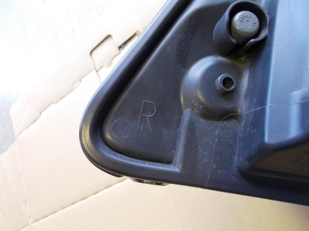 DAA-ZWR80W ヴォクシー右ヘッドランプユニット