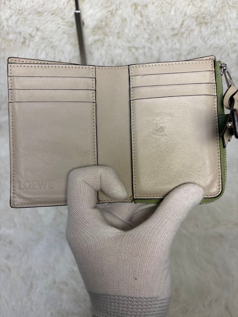 ✨美品✨ ロエベ　折り財布　コンパクトジップウォレット　アナグラム　グリーン