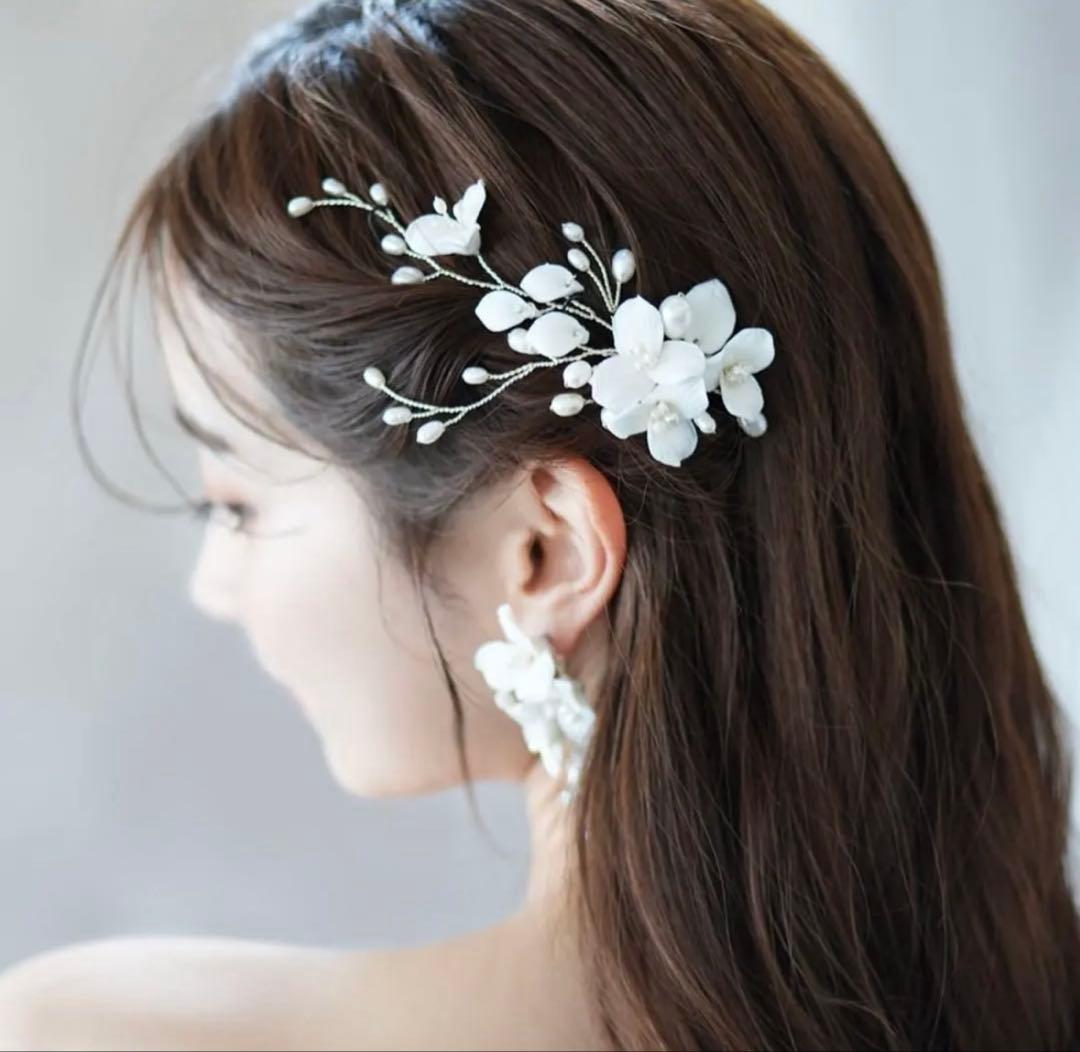 【美品】STELLA BRIDAL ホワイトフラワーと淡水パールのヘッドドレス
