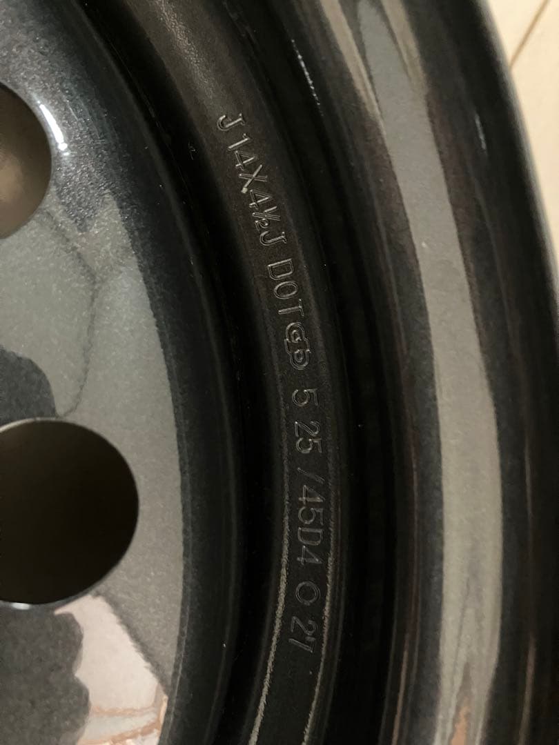 14インチ 黒 ホイール スズキ　スペーシア