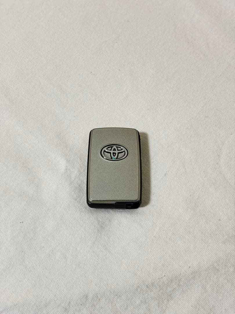 【新品未登録】トヨタ スマートキー【89904-28430】アルファード他