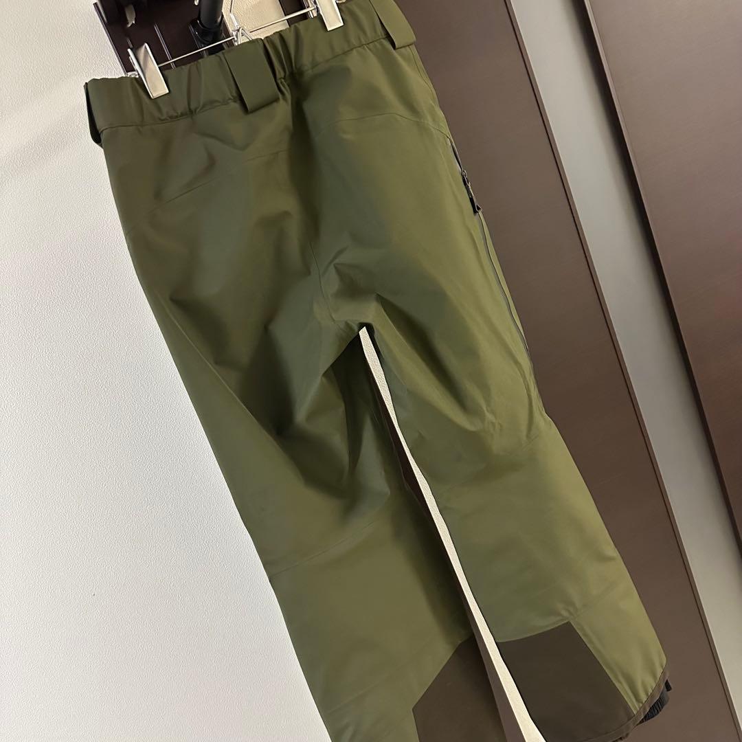 ノースフェイス　スキーウエア　スノボウエア