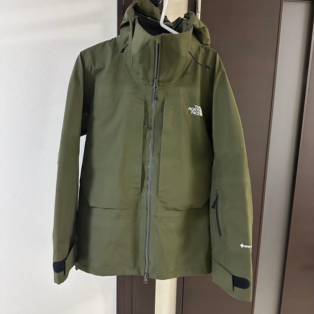 ノースフェイス　スキーウエア　スノボウエア