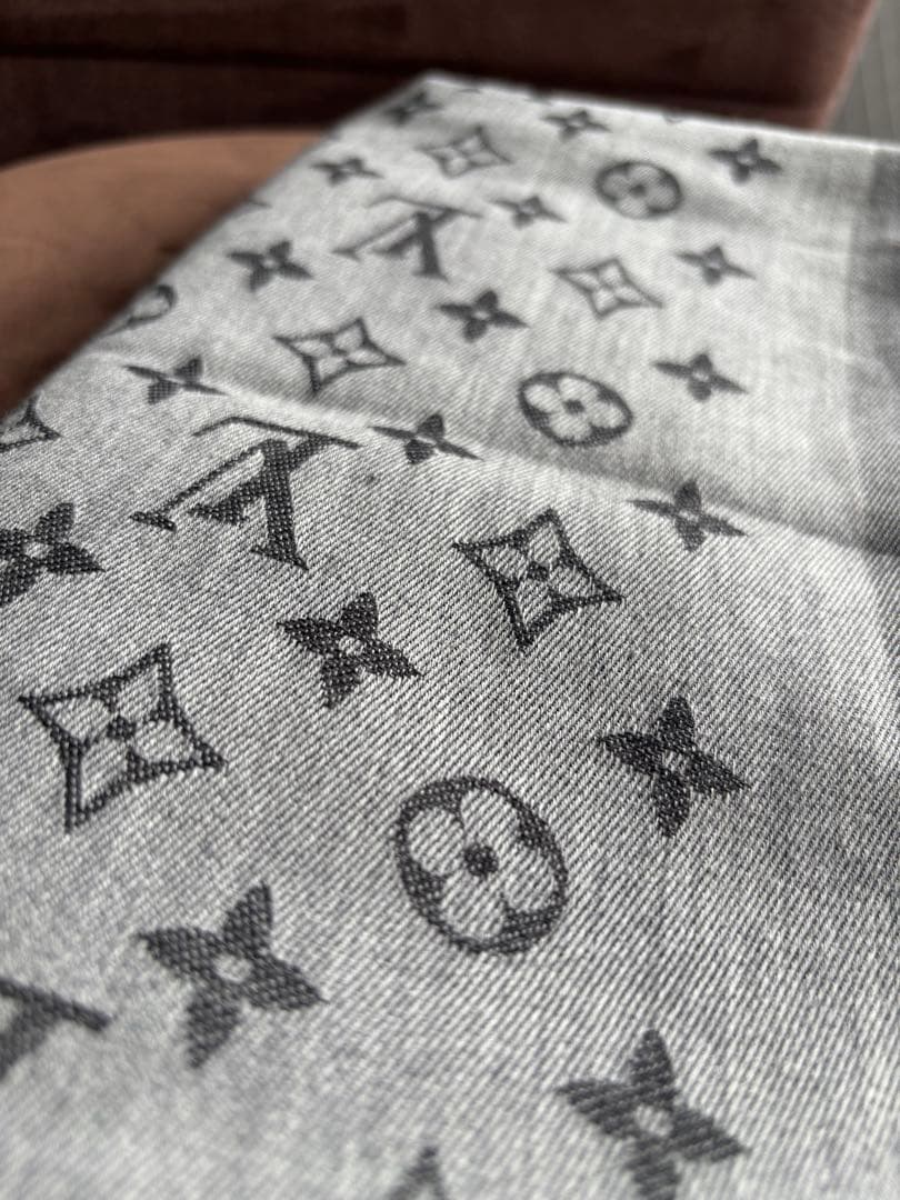 LOUIS VUITTON モノグラム エッセンシャル M71619 STOLE