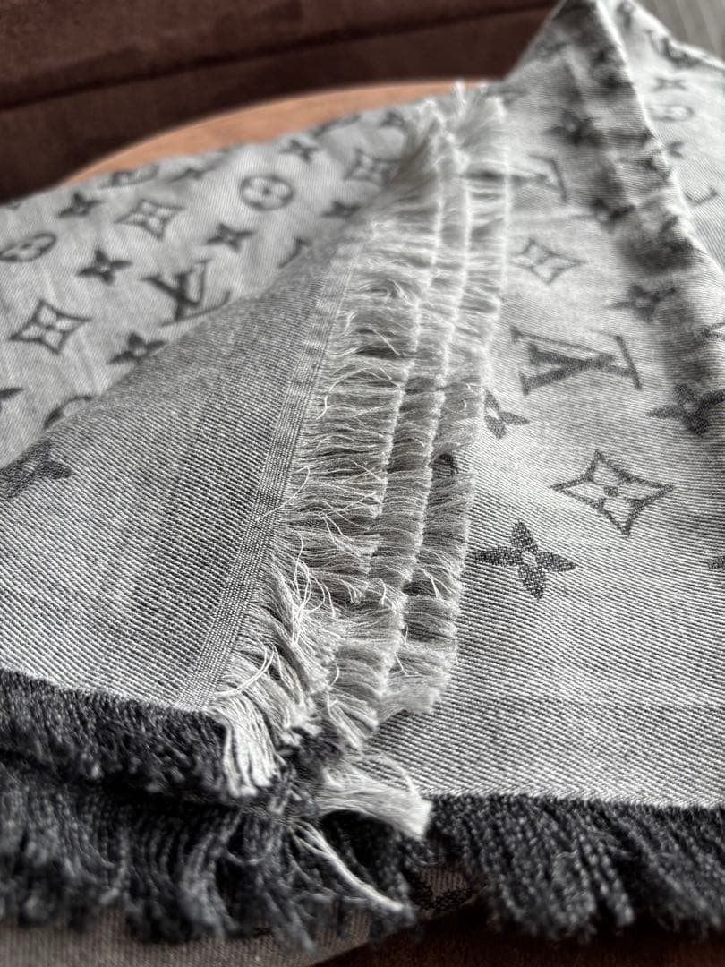 LOUIS VUITTON モノグラム エッセンシャル M71619 STOLE