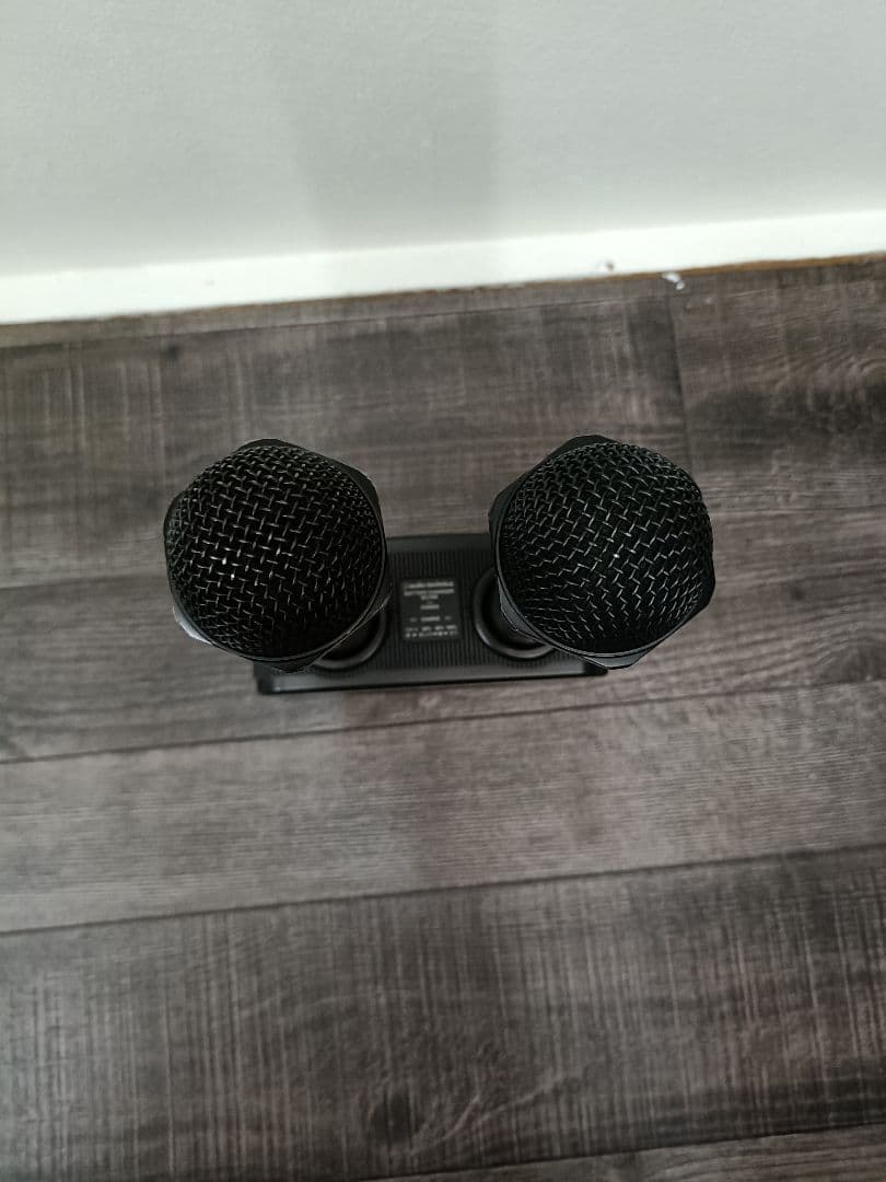 値下げ！オーディオテクニカ ワイヤレスマイク 2本 充電器セット　オマケ受光機