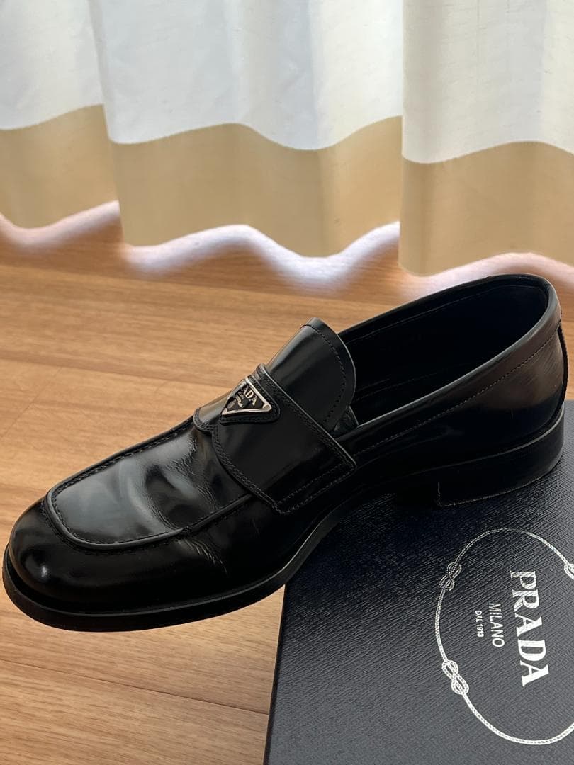 PRADA ブラックレザー ローファー 8.5
