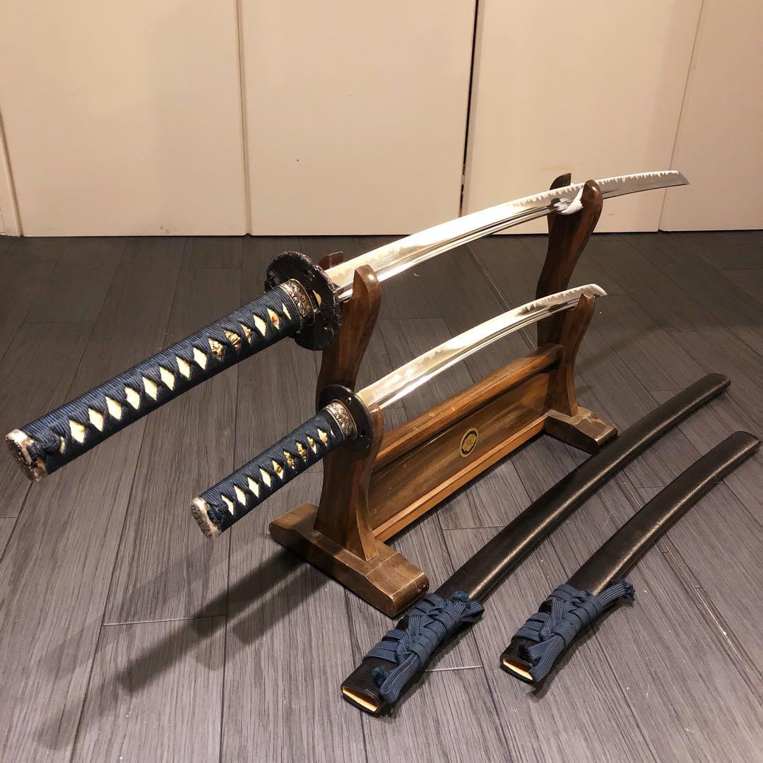 高級模造刀　居合刀　太刀　大小セット　脇差　樋入り刀身　緑拵え　鍔ひび有