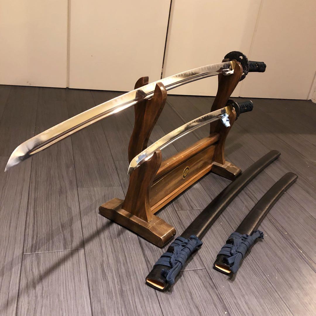 高級模造刀　居合刀　太刀　大小セット　脇差　樋入り刀身　緑拵え　鍔ひび有