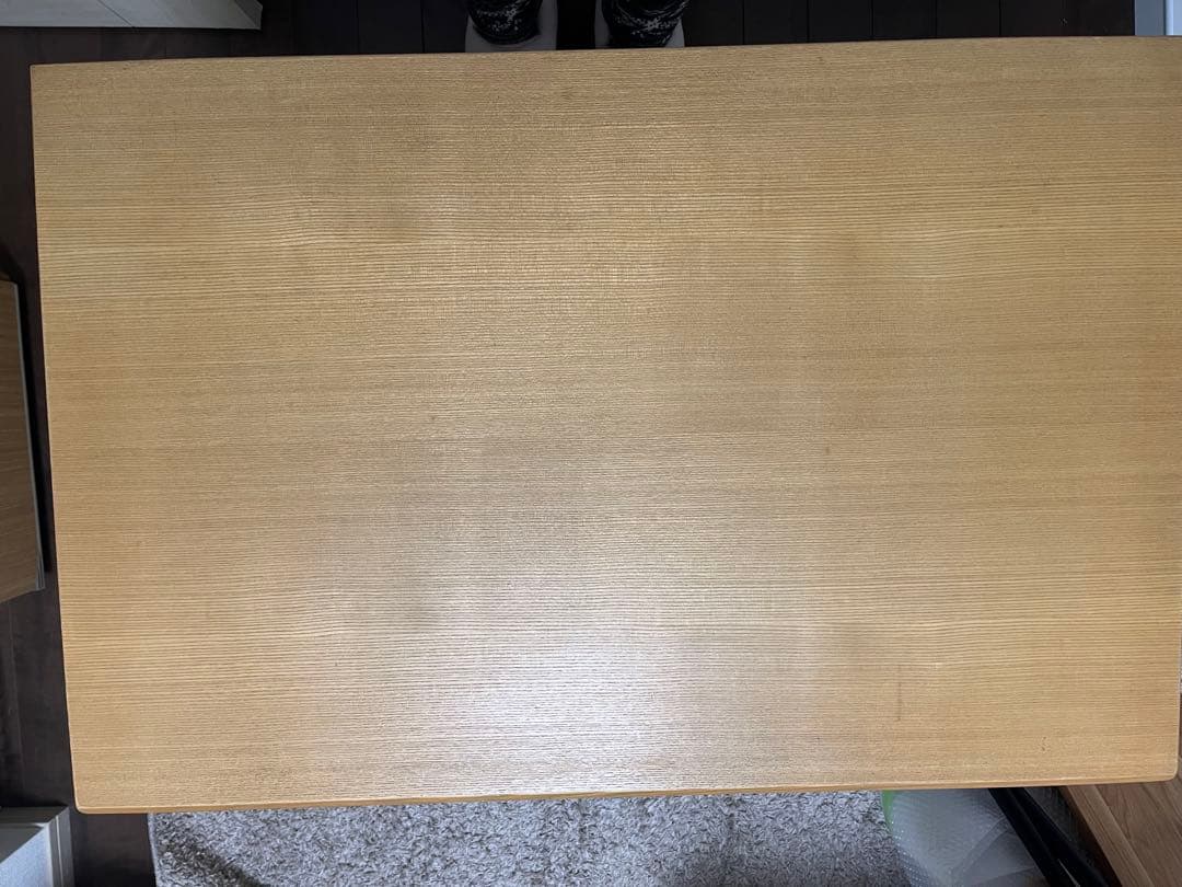 ナチュラルウッドの学習机　ヒカリサンデスク