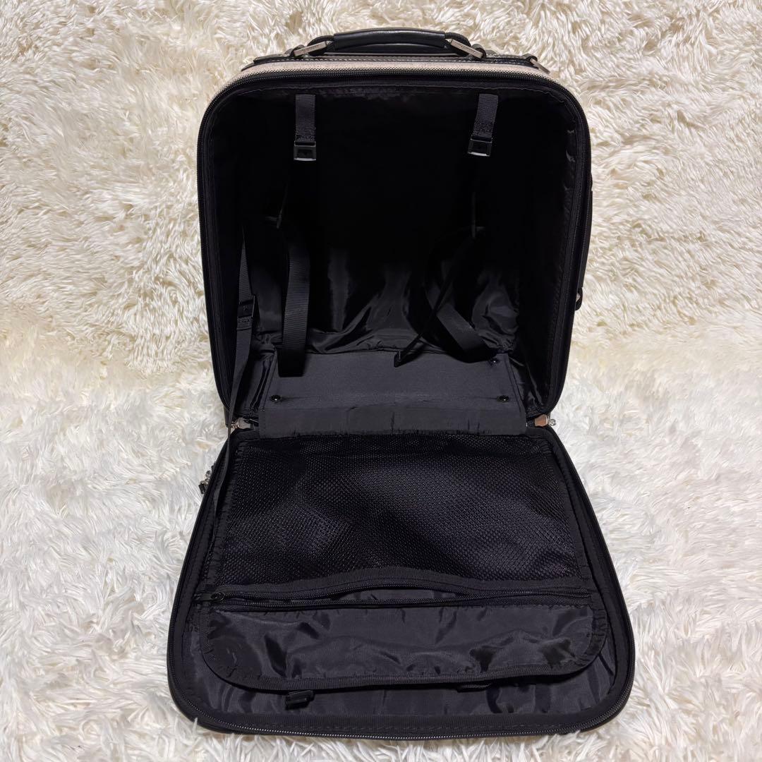 ちびささ【極美品】SWANY キャリーバッグ　キャンバス　機内持込サイズ