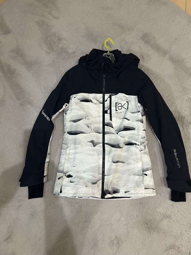BURTON ak GORE-TEX ジャケット レディース　定価59,400円