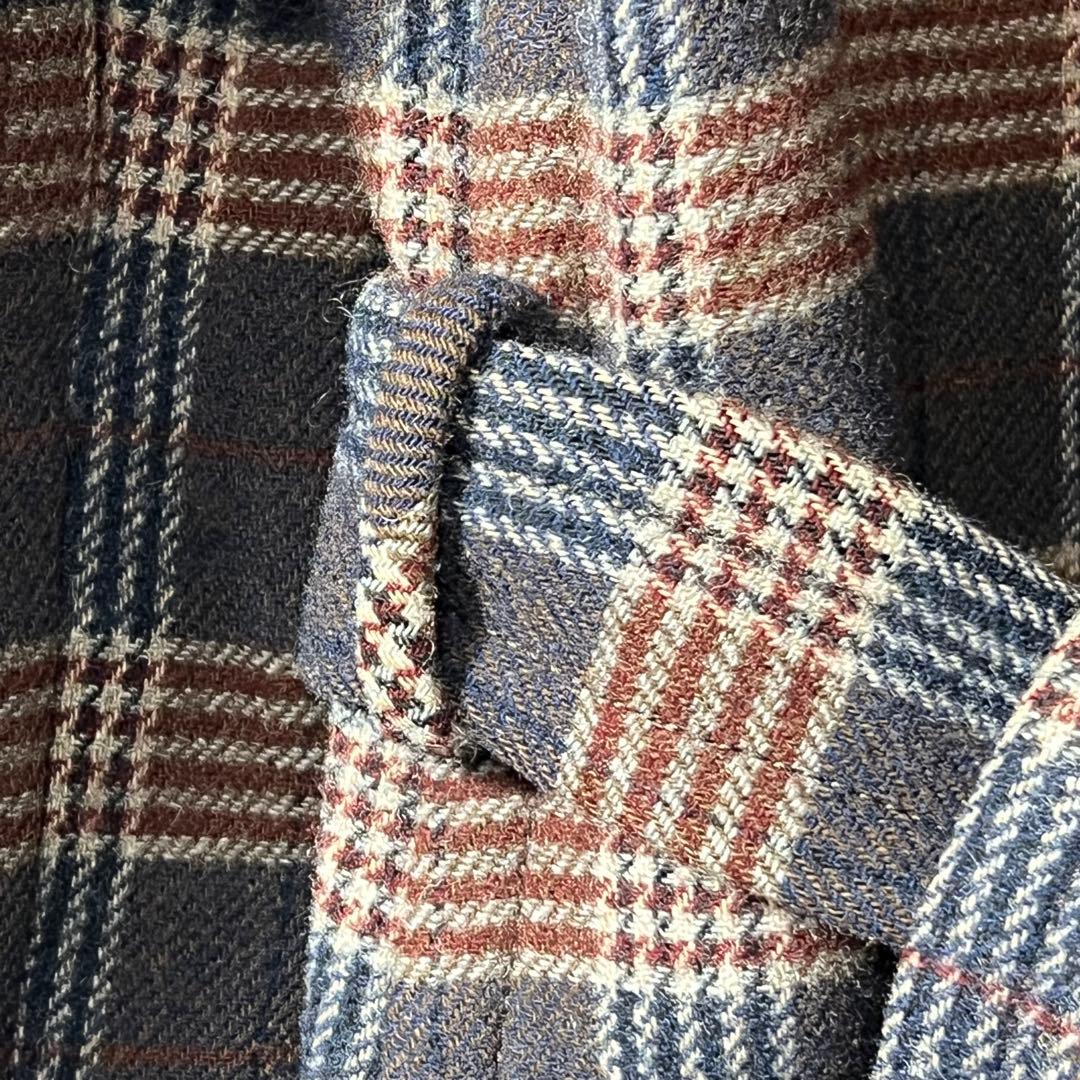 MISS DIOR（ミスディオール）の上質なチェック柄ウールコート　9号