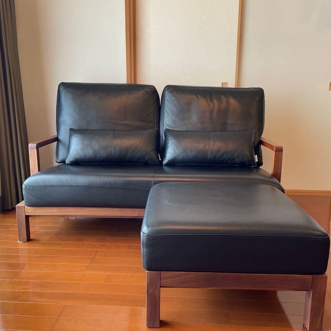 早い者勝ちFLANNELSOFA フランネルソファー　本革　オットマン、テーブル