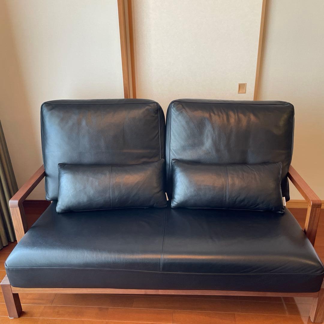 早い者勝ちFLANNELSOFA フランネルソファー　本革　オットマン、テーブル
