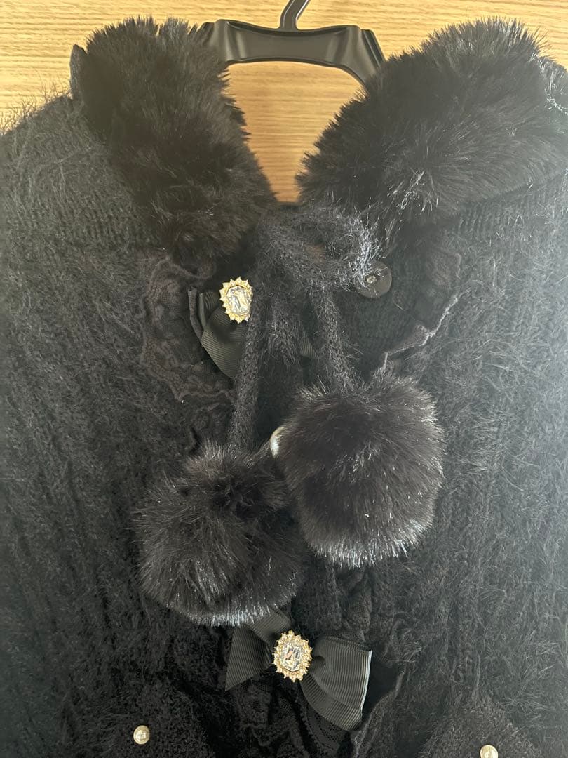 ♡LIZLISA♡ ポンポンリボンニットファーポンチョ（訳あり）