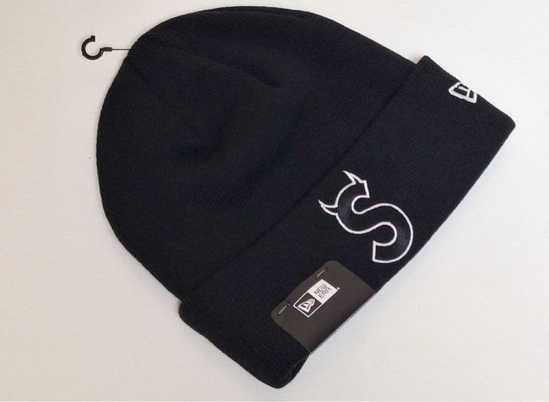 【新品・未着用】Supreme × New Era　S Logo　ツノ　ビーニー