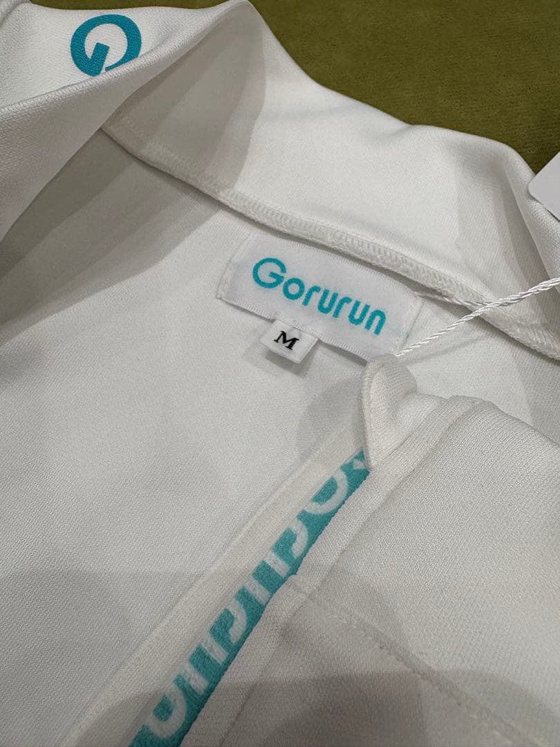 Gorurun フロントジップモックネック 山内鈴蘭