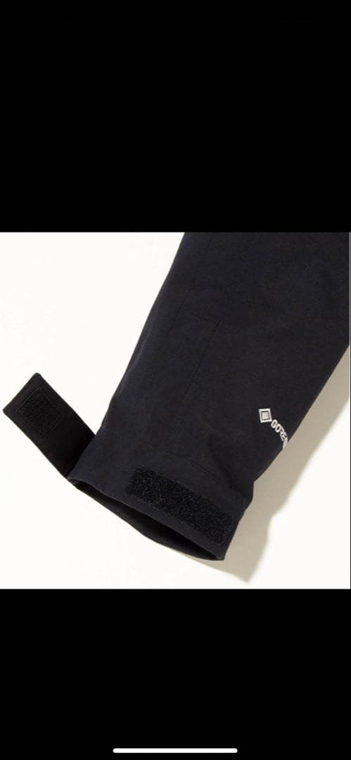 ザノースフェイス　子供用アウター　黒