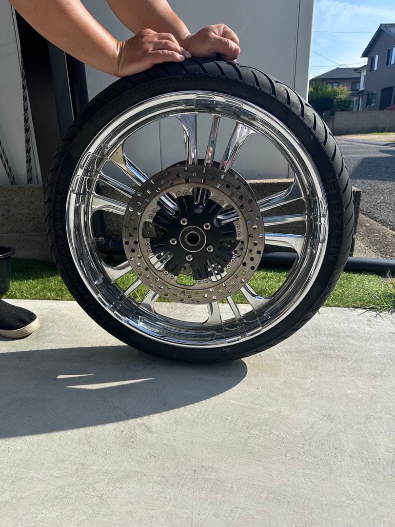 パフォーマンスマシン　21インチホイール Ｆフェンダー付き　ディスクローター付き