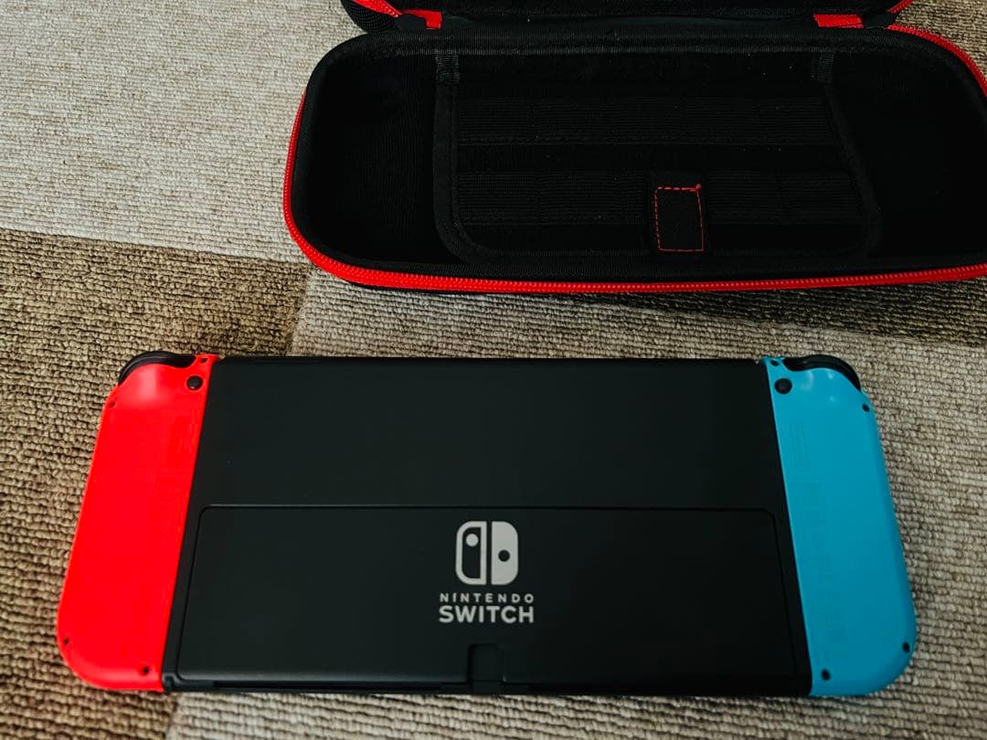 Nintendo Switch 赤/青 本体 + ケース　箱無し