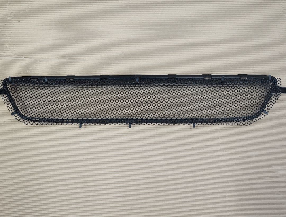 スバル　レヴォーグＶＭ前期型フロントロアグリル