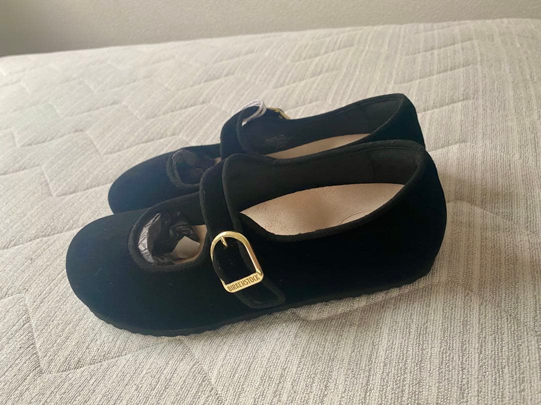 完売品新品タグ付きビルケンシュトックサンタクラリタベルベット黒24cm(37)