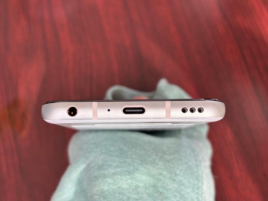 スマートフォン本体 LG style 3 Aurora White L-41A