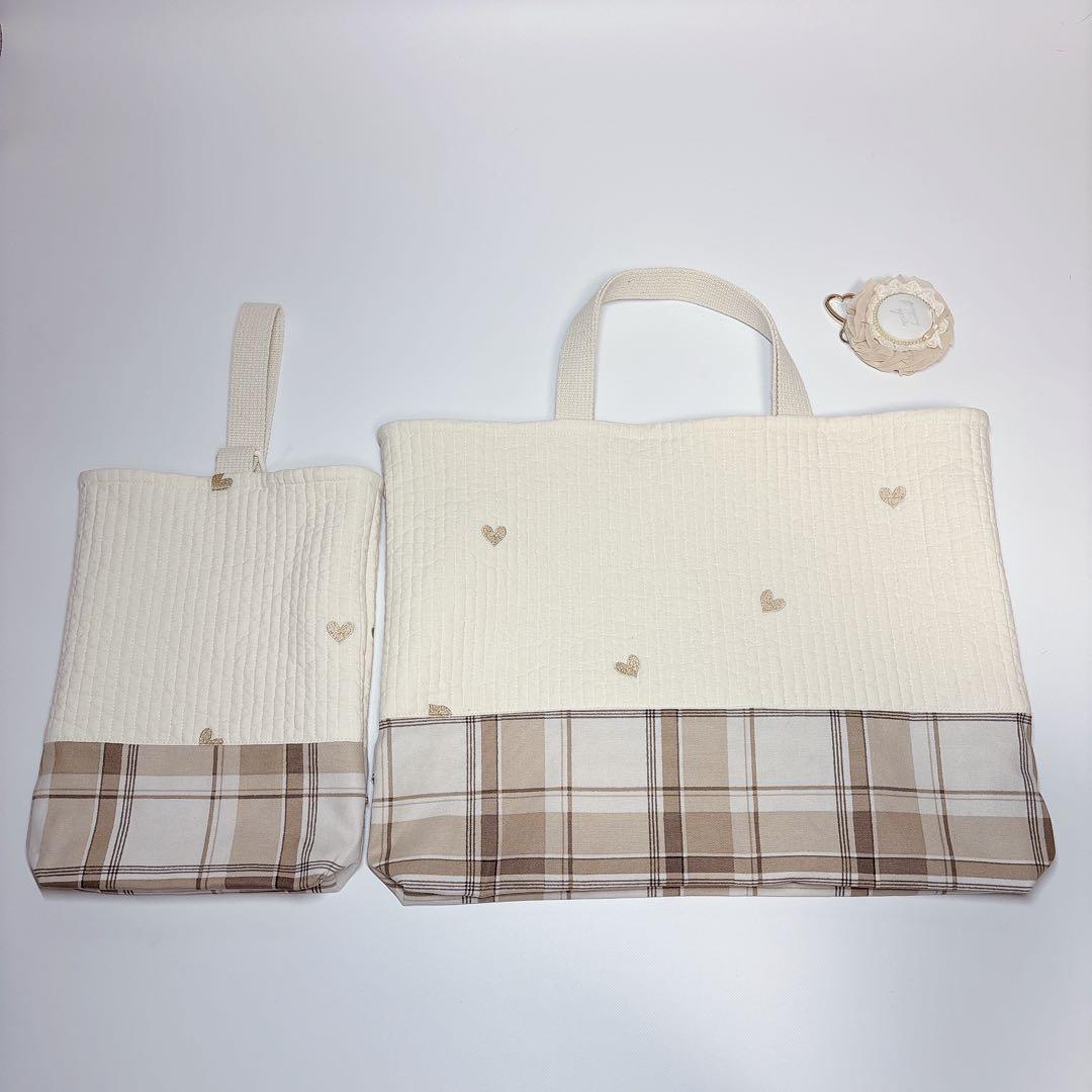 みむむ様　ハート　ヌビ　　刺繍生地　レッスンバッグ　上履き袋　コップ袋　お弁当袋