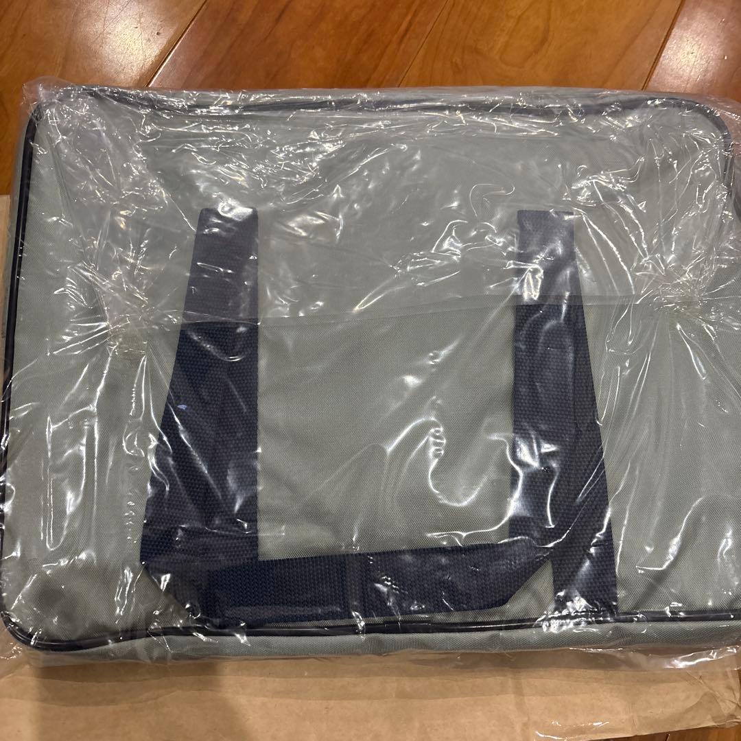 WORLD PEGASUS グレー トートバッグ 20L