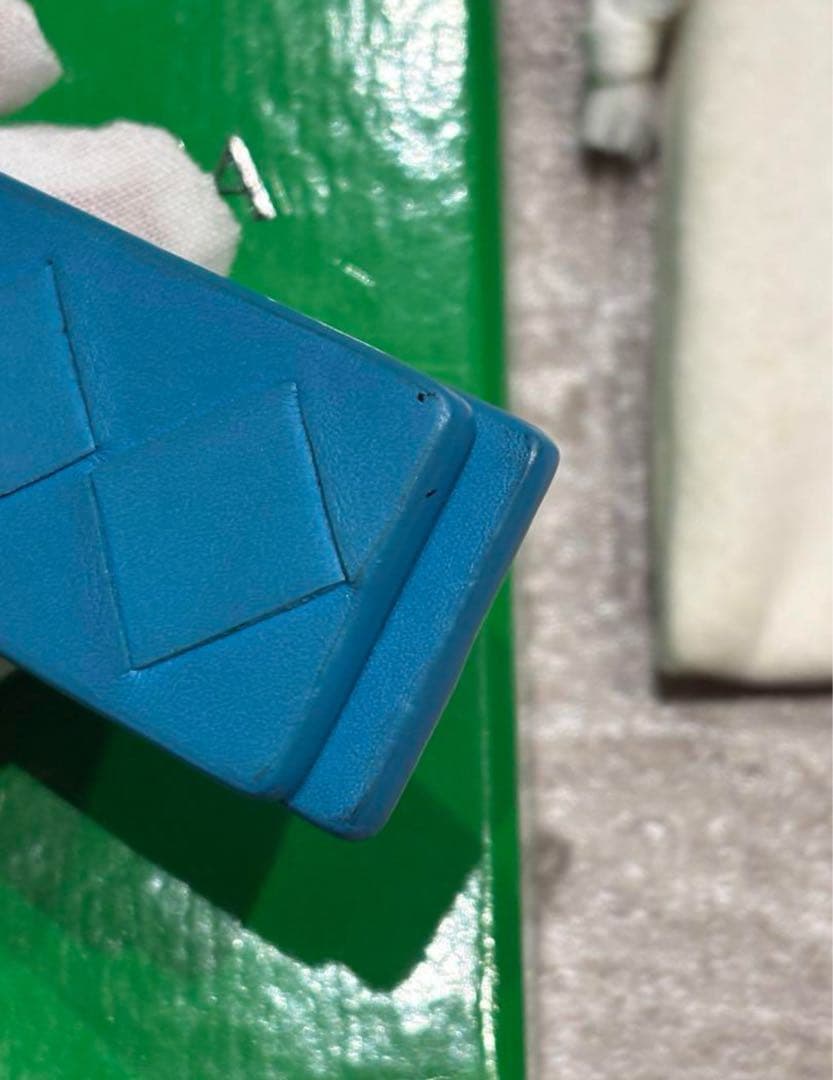 【レアカラー】BOTTEGA VENETA マネークリップ