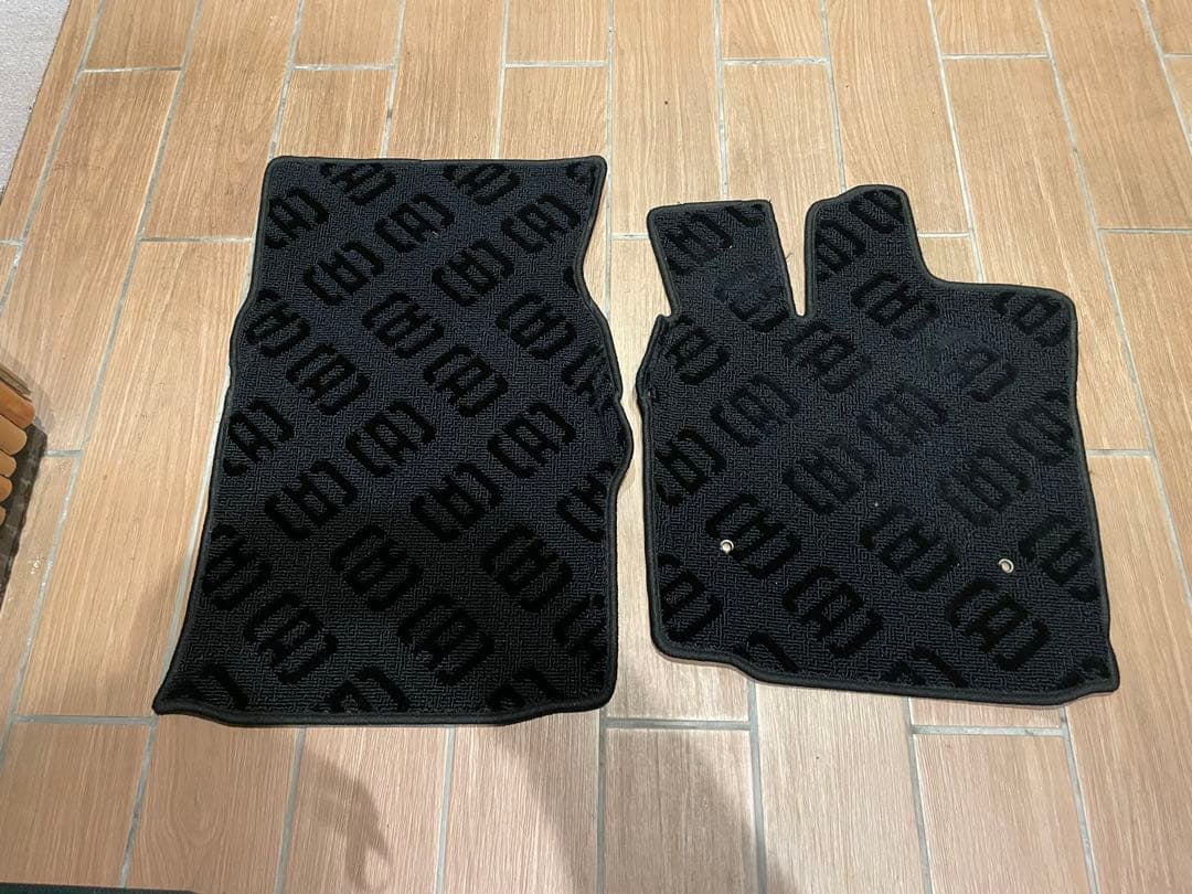 D.A.Dモノグラム柄　フロアマット セット 運転席 助手席20系ヴェルファイア