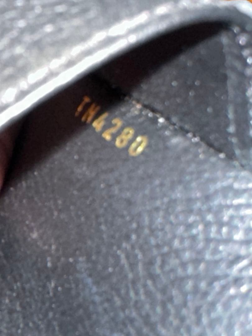 LOUIS VUITTONキーケース ミュルティクレ6 モノグラム アンプラント