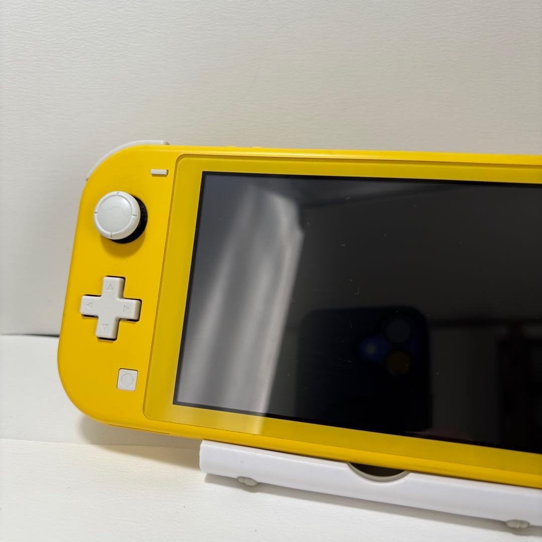 Nintendo Switch Lite イエロー　本体 スイッチ ライト