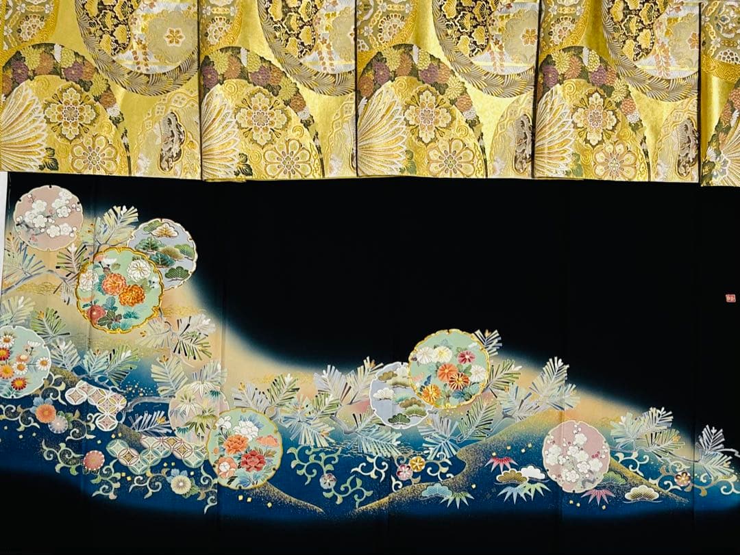 新品　作家物美しい京友禅に大きめ金駒刺繍12個付き品格溢れる黒留袖フルセット