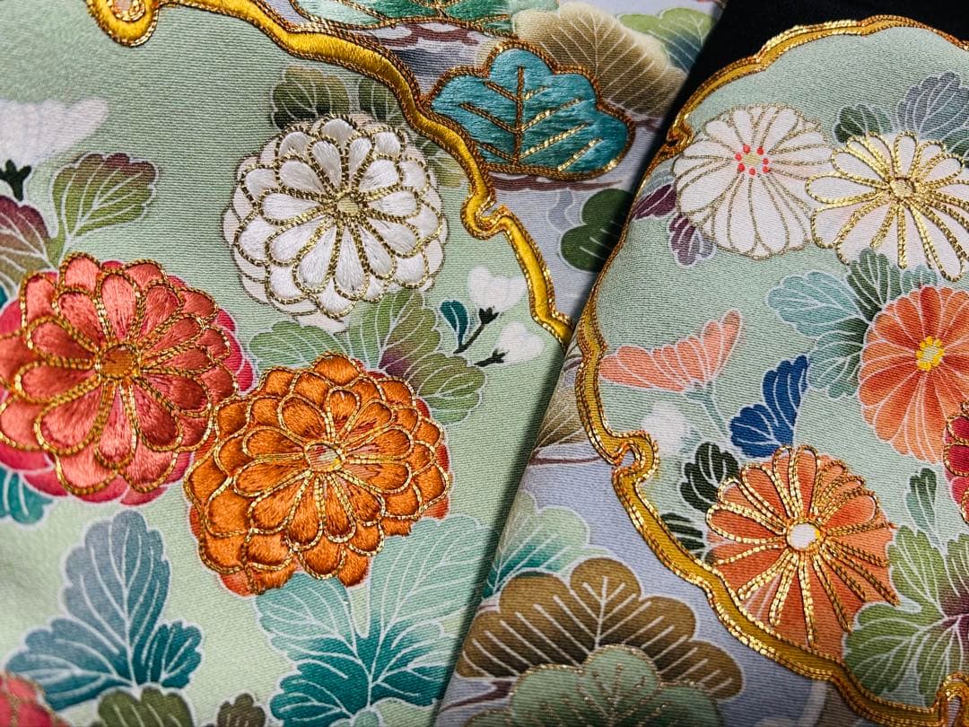 新品　作家物美しい京友禅に大きめ金駒刺繍12個付き品格溢れる黒留袖フルセット