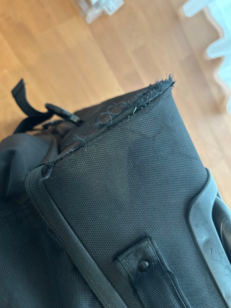 FCS ホイール付き　サーフトリップ　キャリーケース