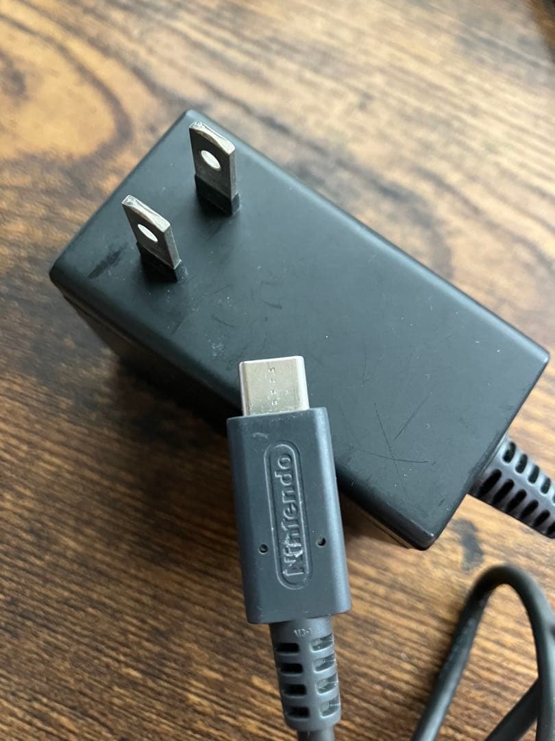 Nintendo Switch 本体 赤/青 Joy-Con 付属品