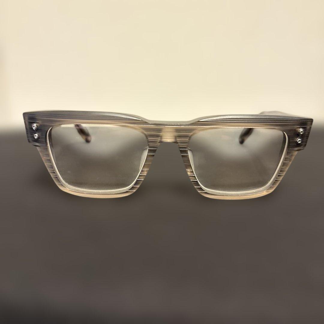 AKONI COLUMBA SCRAPEDモデル　ライトグレー