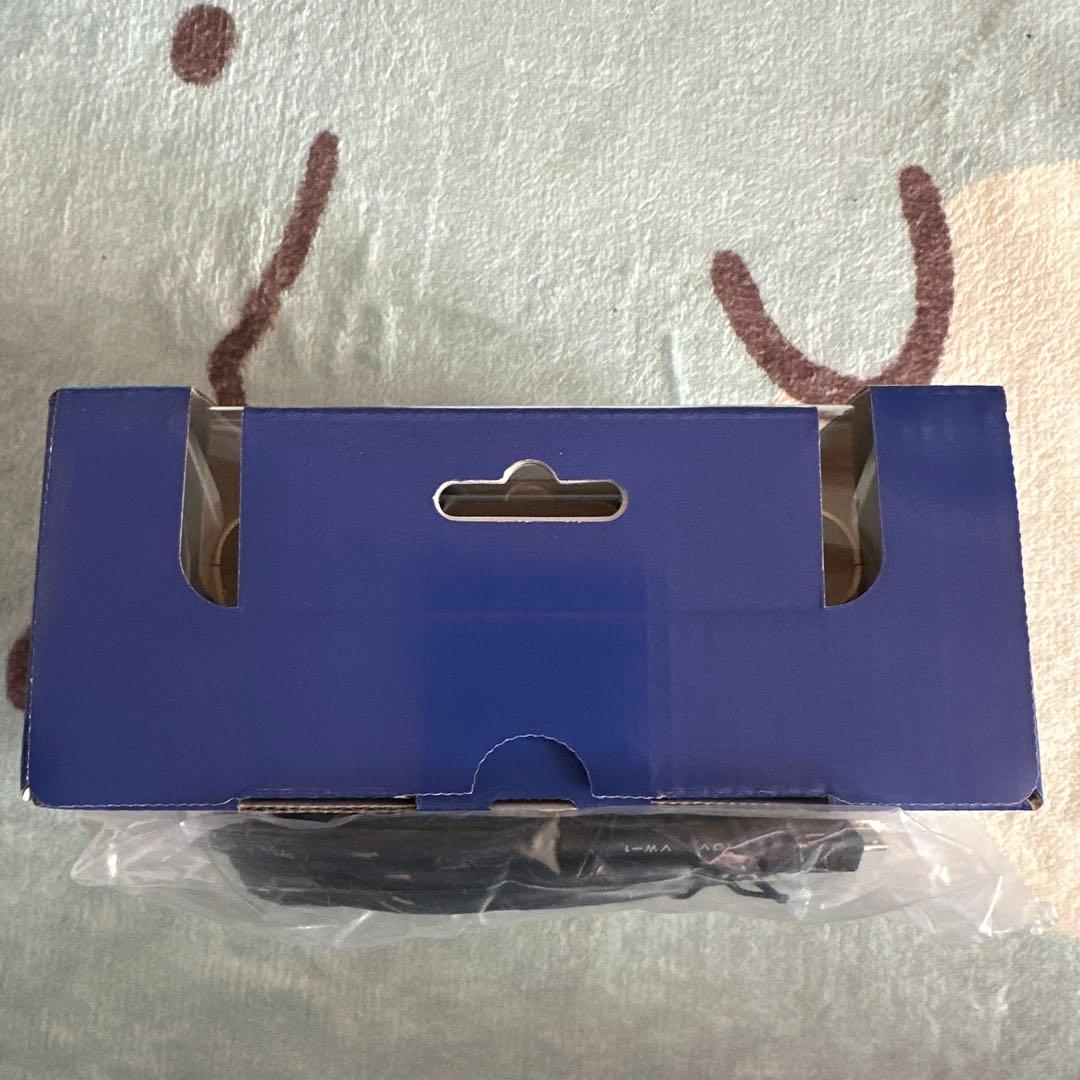 1*6様 プレイステーション4 ゴールド　純正品　ワイヤレスコントローラー