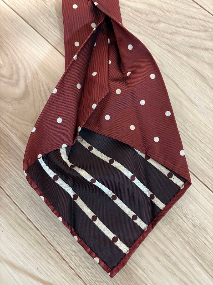 【美品】atto vannucci アットヴァンヌッチ セッテピエゲ ドットタイ