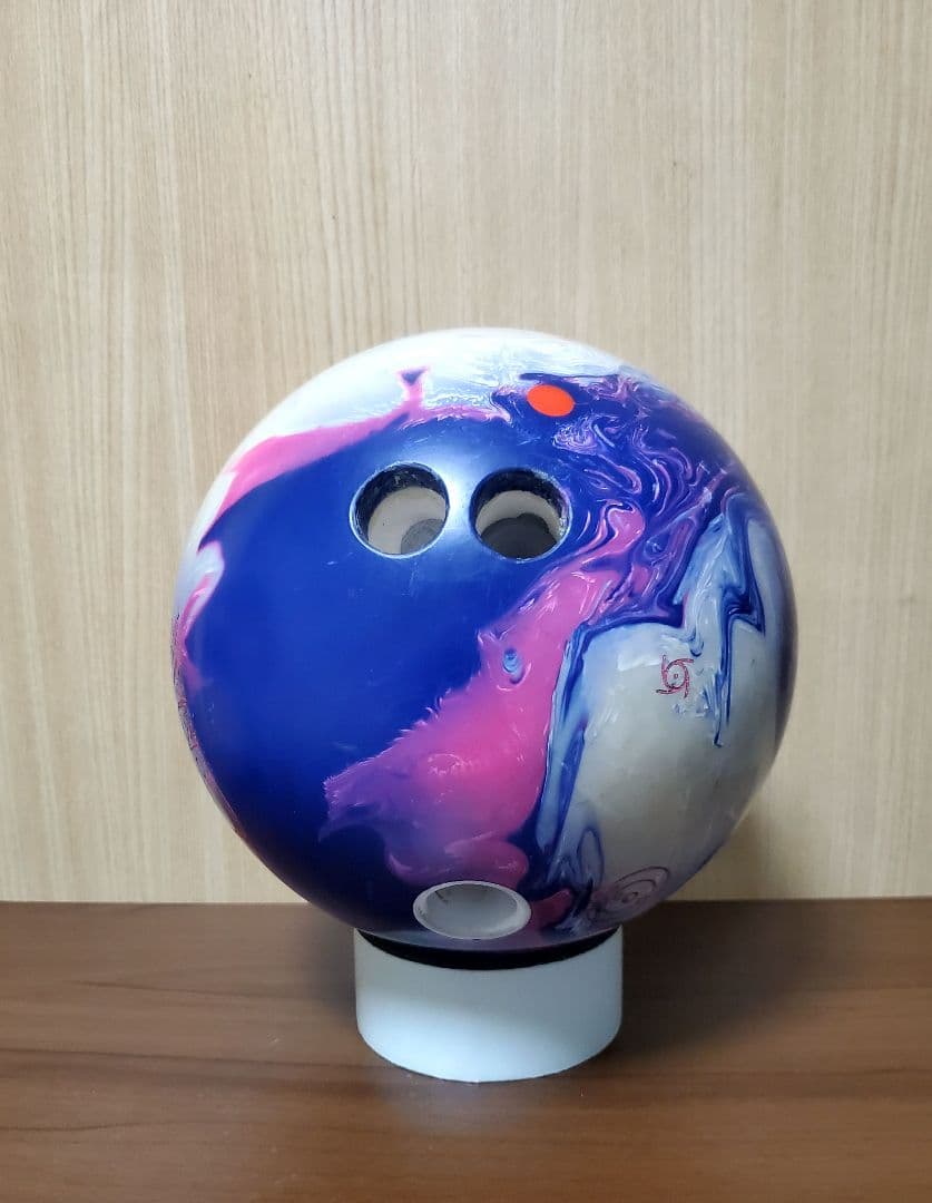 u*8様 [美品 ] アイオンマックス ボウリングボール　14P