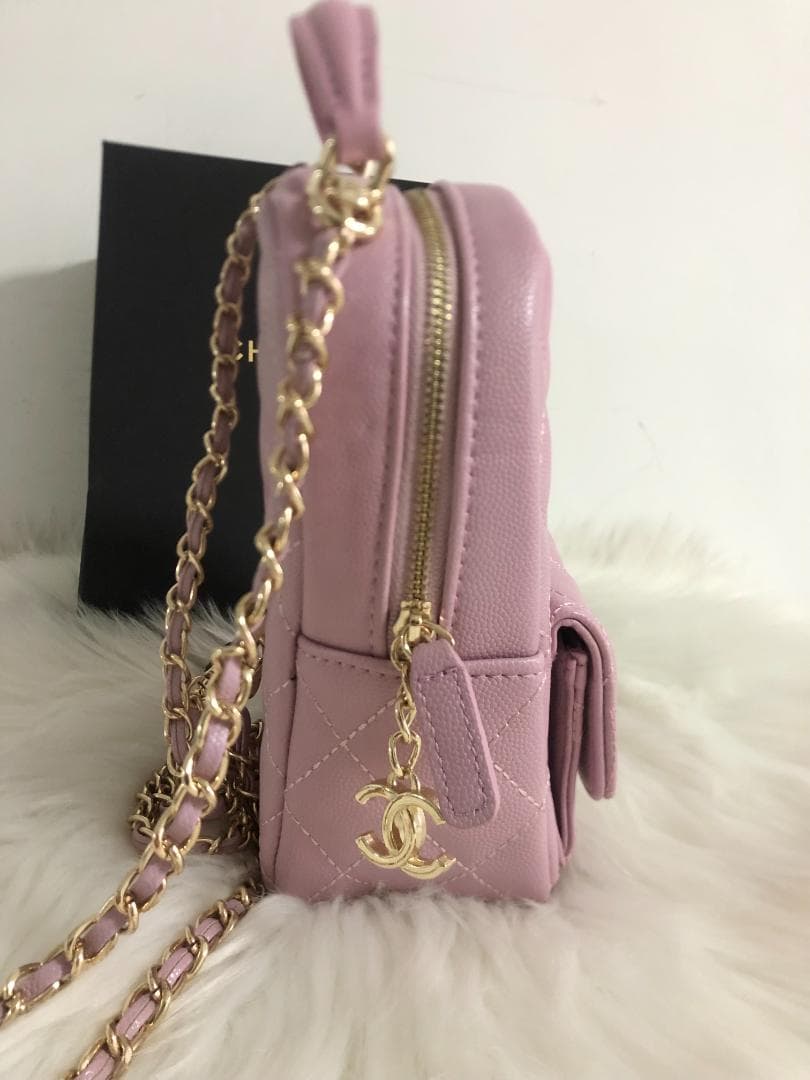 ノベルティー　ピンク　バッグ　ダーブラ　レザー　レディース　綺麗