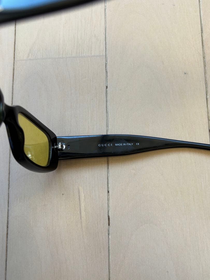 Gucci GG0061S サングラス ブラック/イエロー