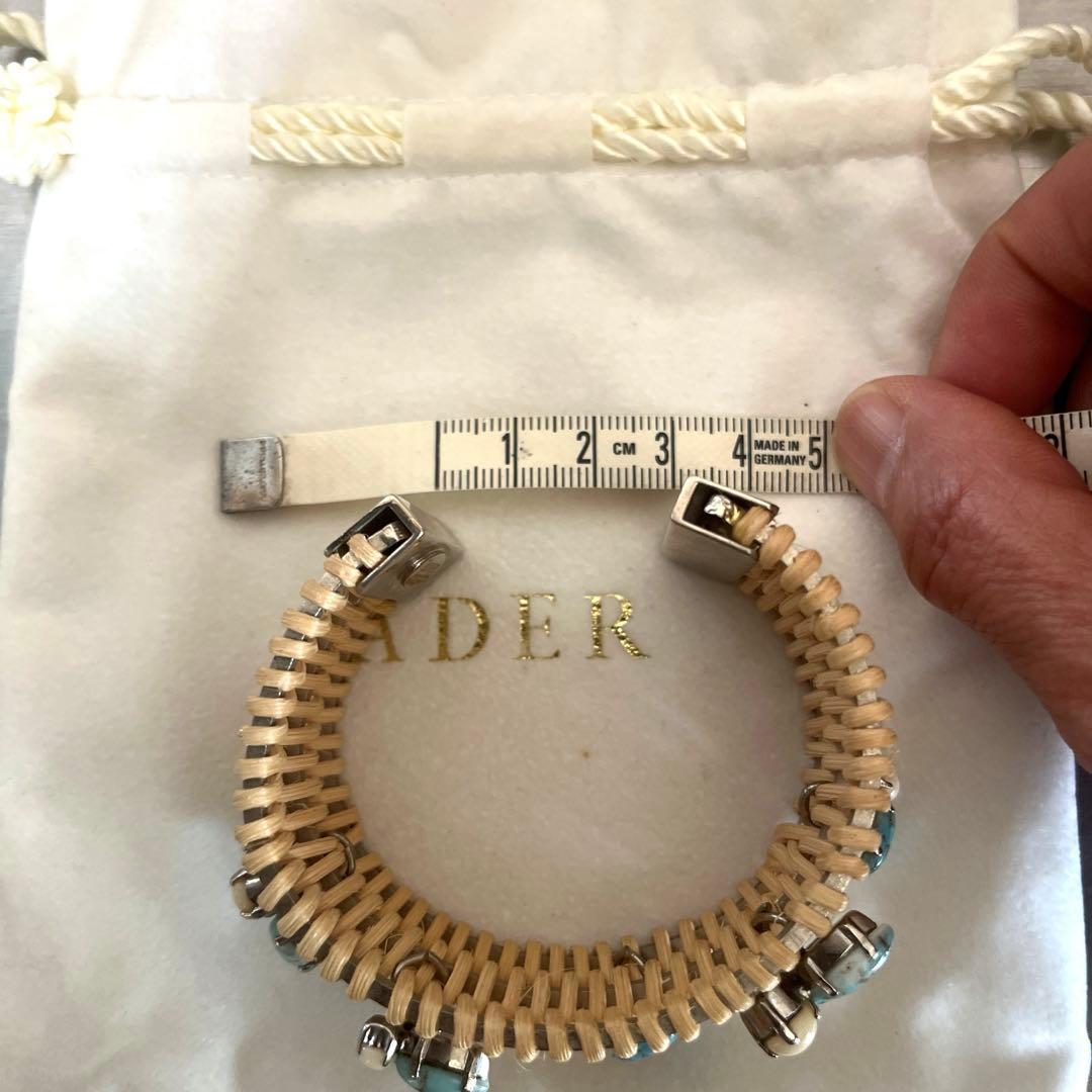 ADER アデル　ラタン バングル・リストバンド　蜂モチーフ