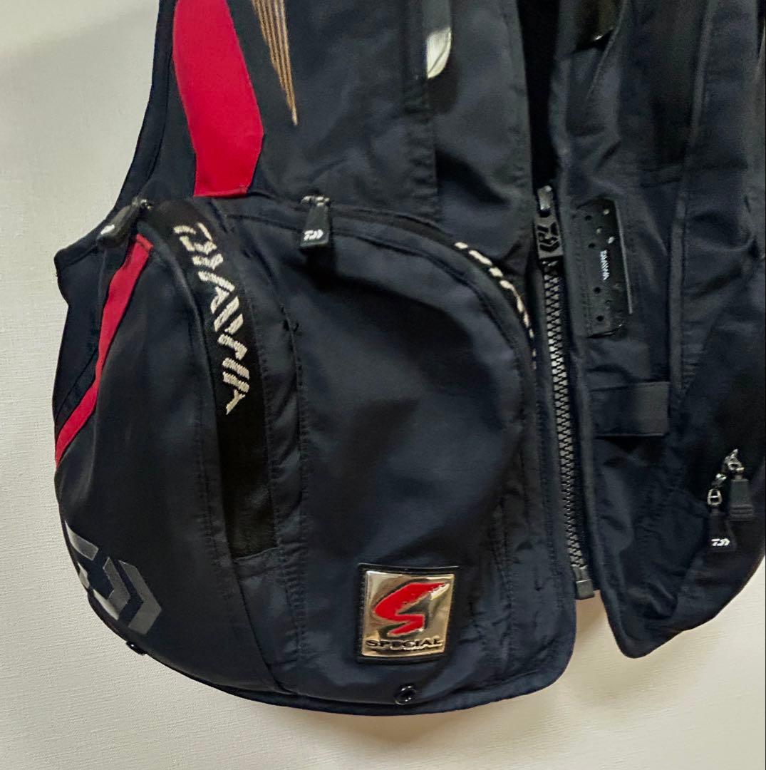 ダイワ SPECIAL 鮎ショートベスト Mサイズ おまけ付き