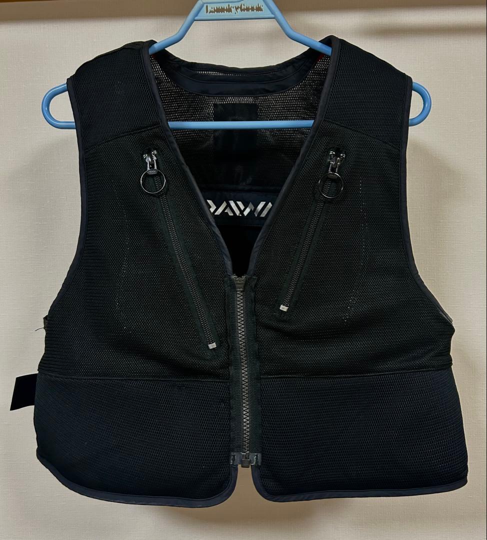 ダイワ SPECIAL 鮎ショートベスト Mサイズ おまけ付き